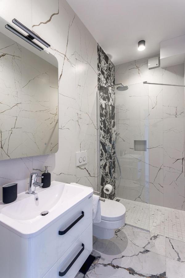 Villa Capitis In The Center- Exclusive Apartment Хвар Екстериор снимка